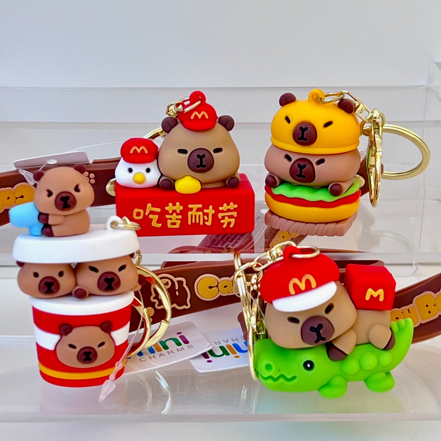 12187 Capybara Fast Food Key Charm-12