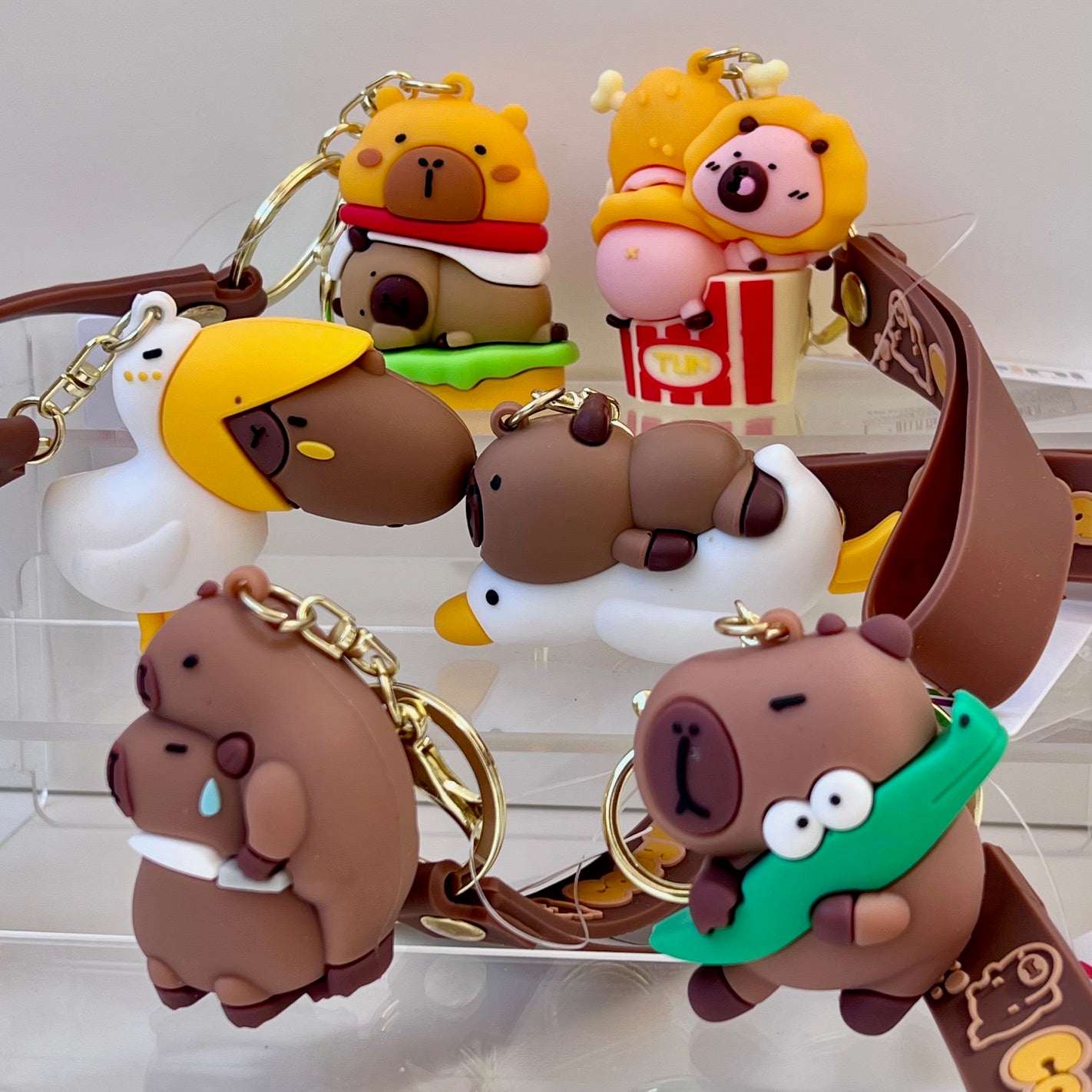 12188 Capybara Kawaii Key Charm-12