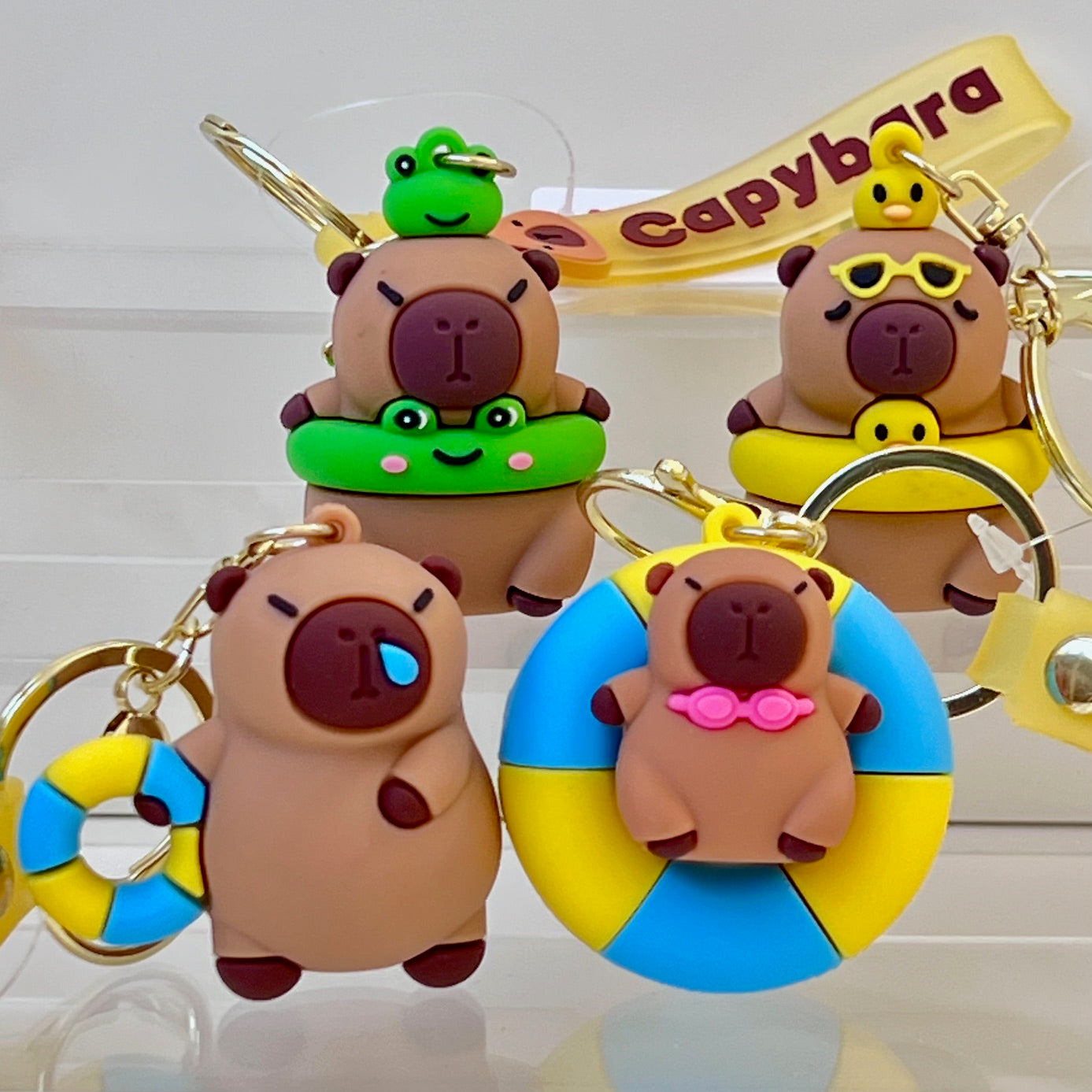 12189 Capybara Ride Key Charm-12