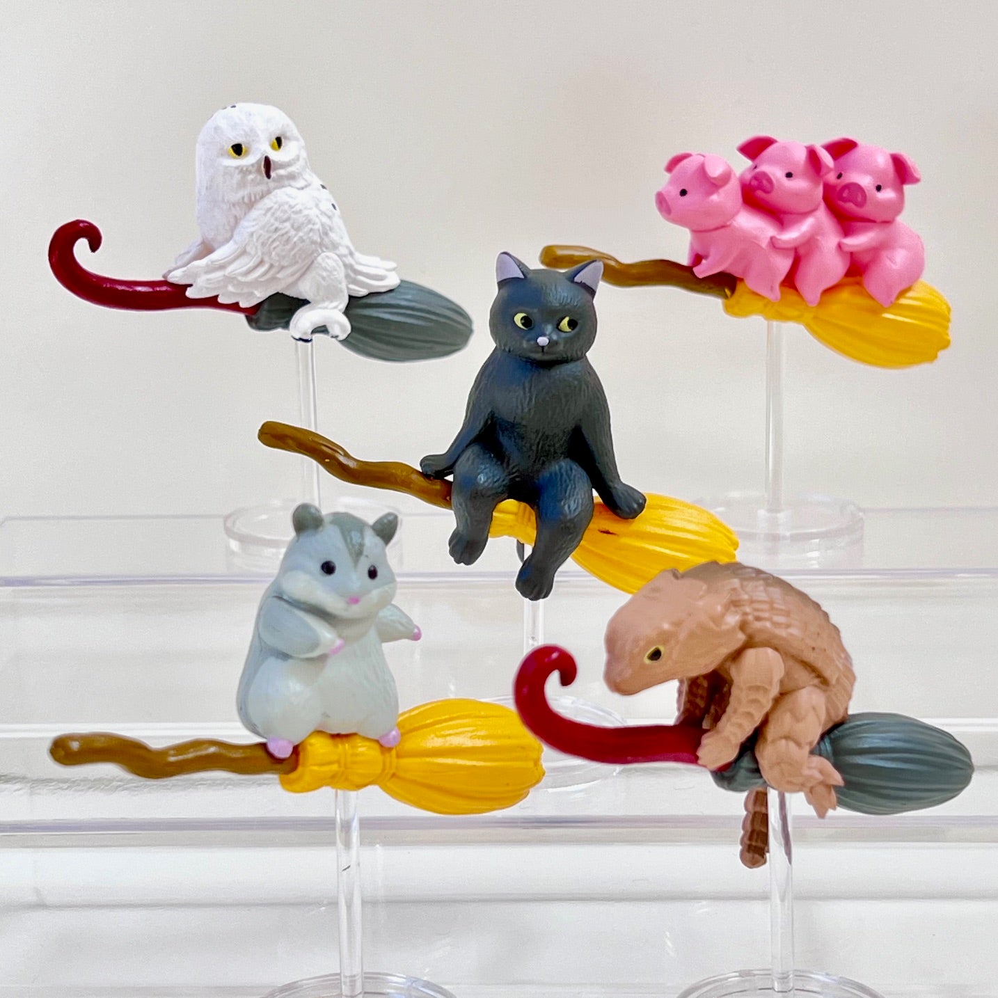 70486 Magic Broom Animals Figurine Capsule-5
