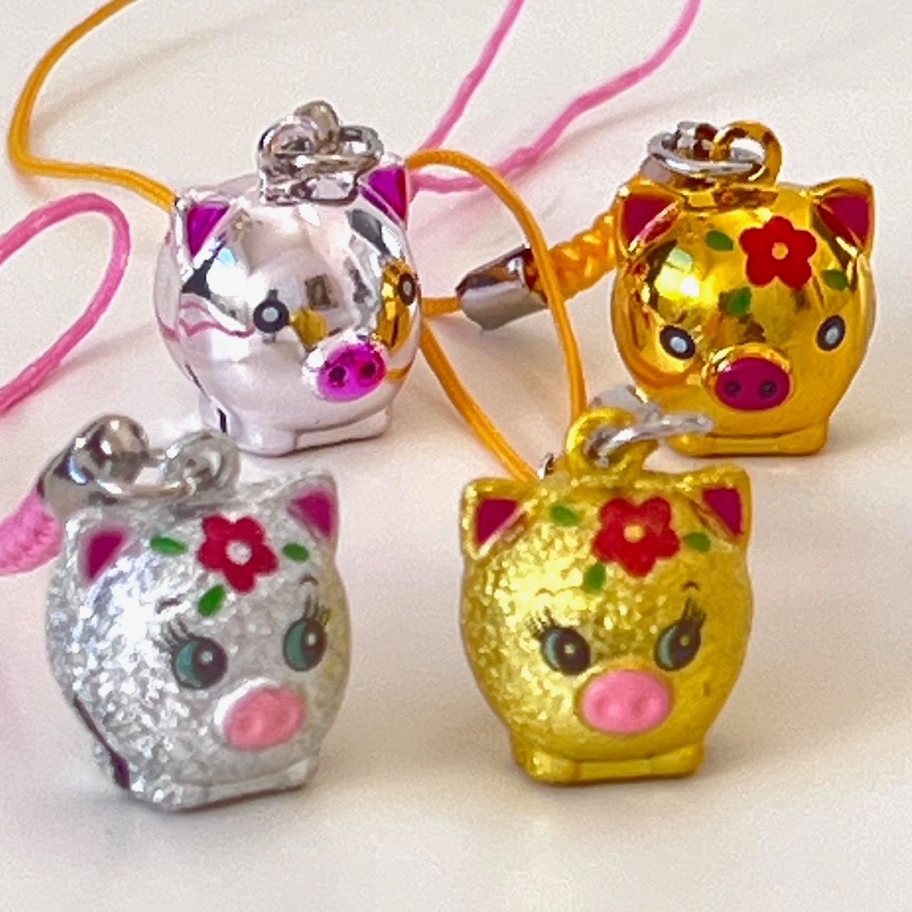 70602 GOLDEN PIG BELL-10