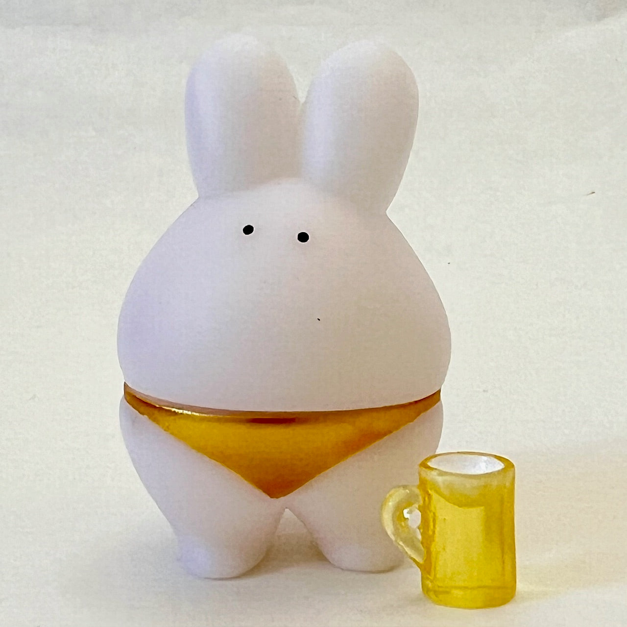 70290 Sumo Rabbit Figurine Capsule-5