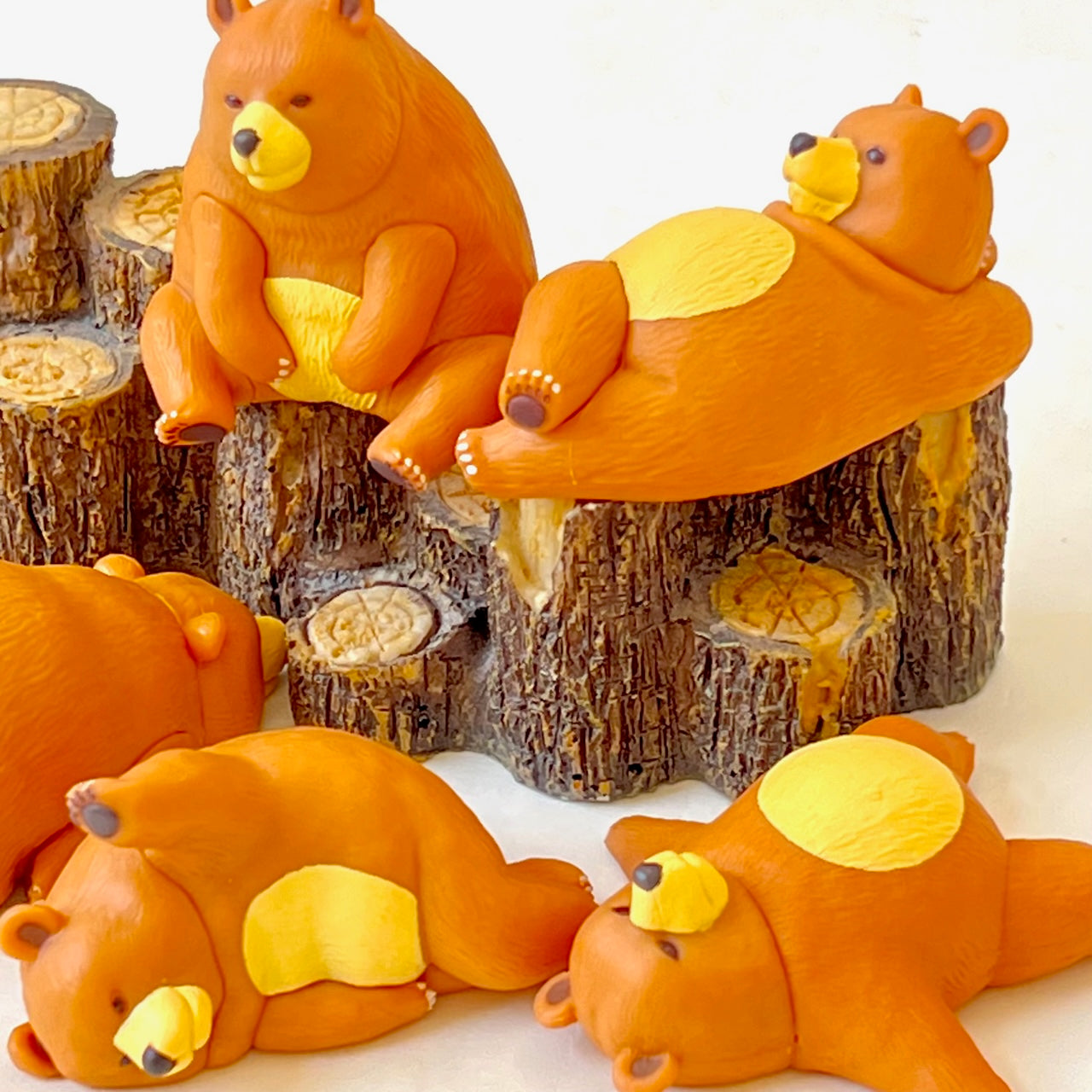 X 70240 Hitoyasumi Suru Kuma Relax Bear Figurine Capsule-DISCONTINUED