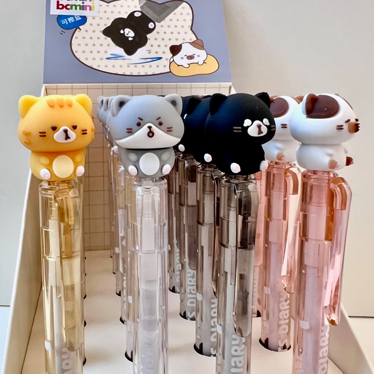 X 22628 CAT DIARY RETRACTABLE GEL PEN-DISCONTINUED