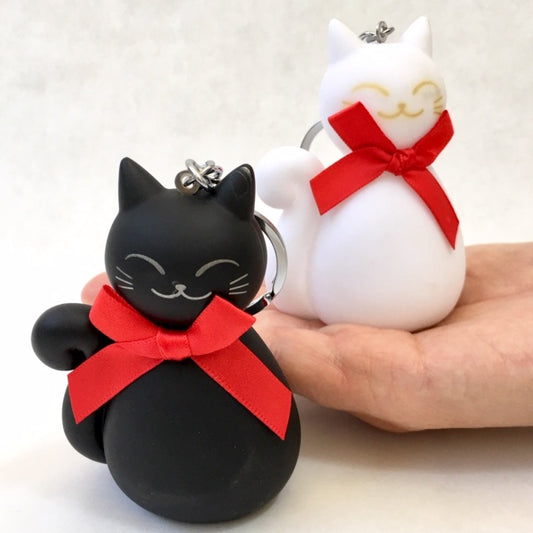 X 12018 BIG SOFT LADY CAT CHARM-DISCONTINUED