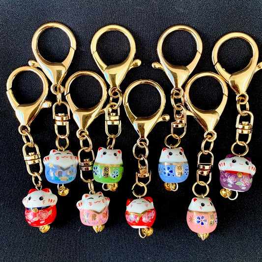 X 12303 CERAMIC MANEKI CAT CHARM-DISCONTINUED