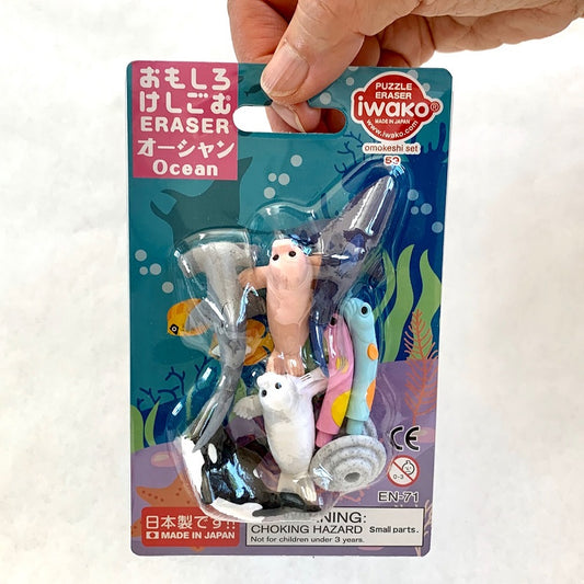 382941 IWAKO OCEAN ANIMALS ERASERS CARD-SINGLE