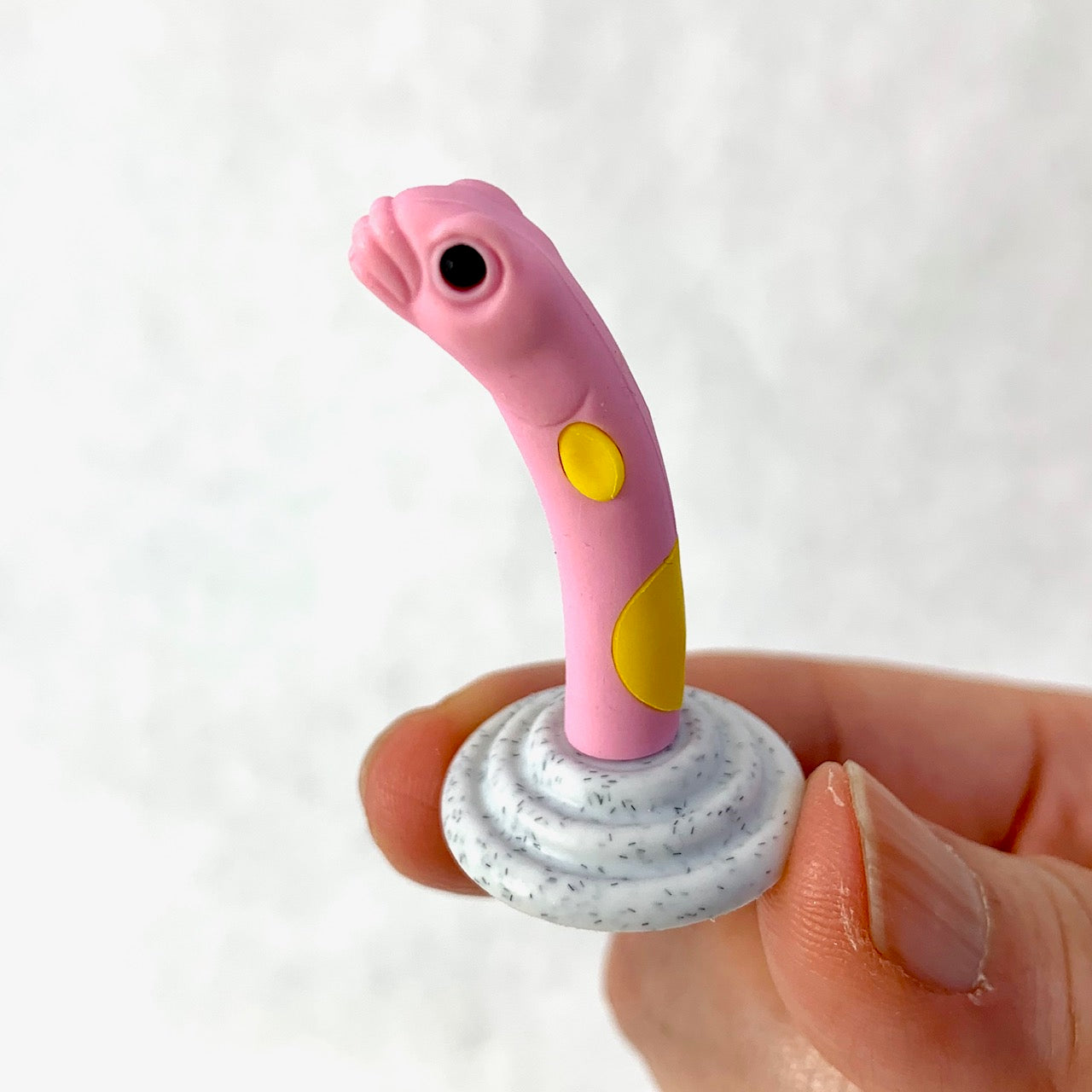 382941 IWAKO OCEAN ANIMALS ERASERS CARD-SINGLE