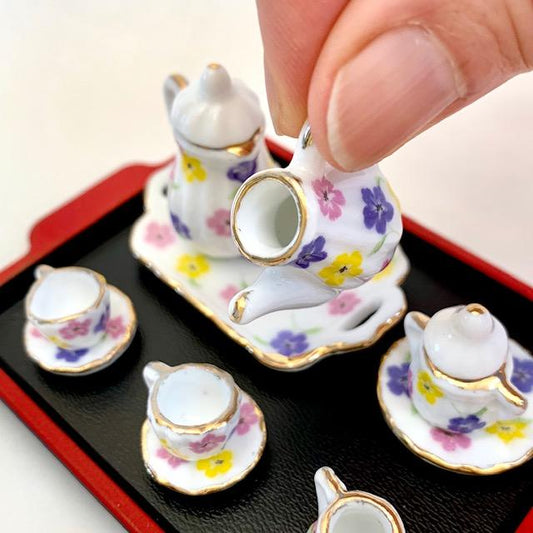 X 70815 TEA SET CAPSULE-DISCONTINUED