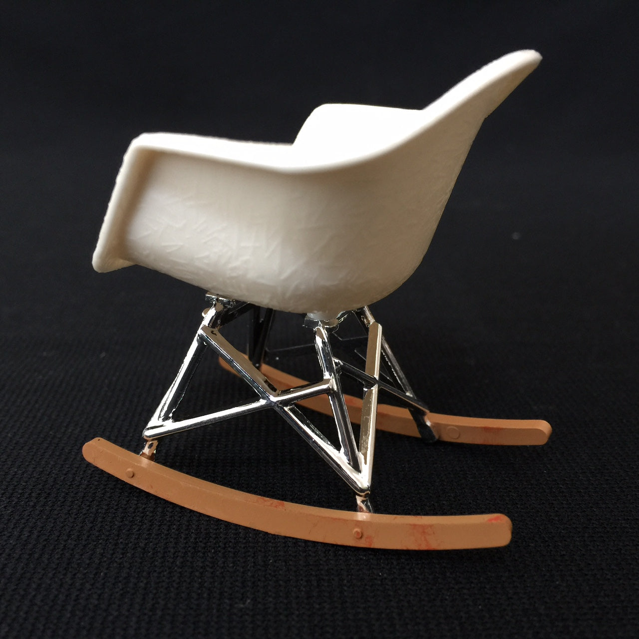 75134 RAR Rocking Chair-White-1