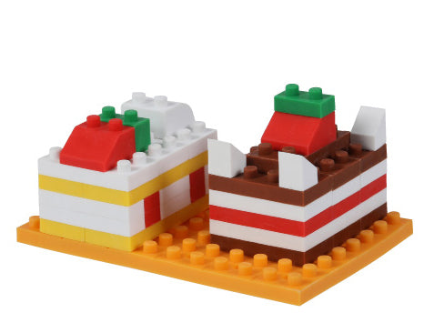 38474 Iwako BLOCKS Cake Erasers-1