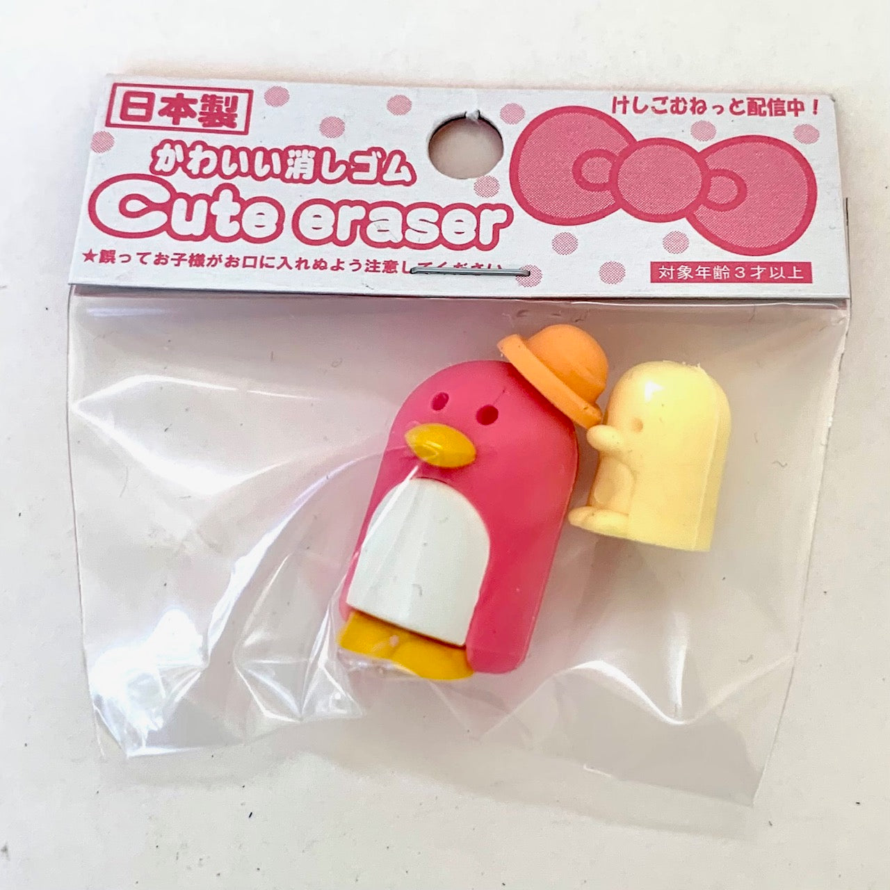 382051 PENGUIN FAMILY ERASERS-30