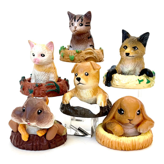 X 70889 ANIMAL HOME FIGURINES-DISCONTINUED