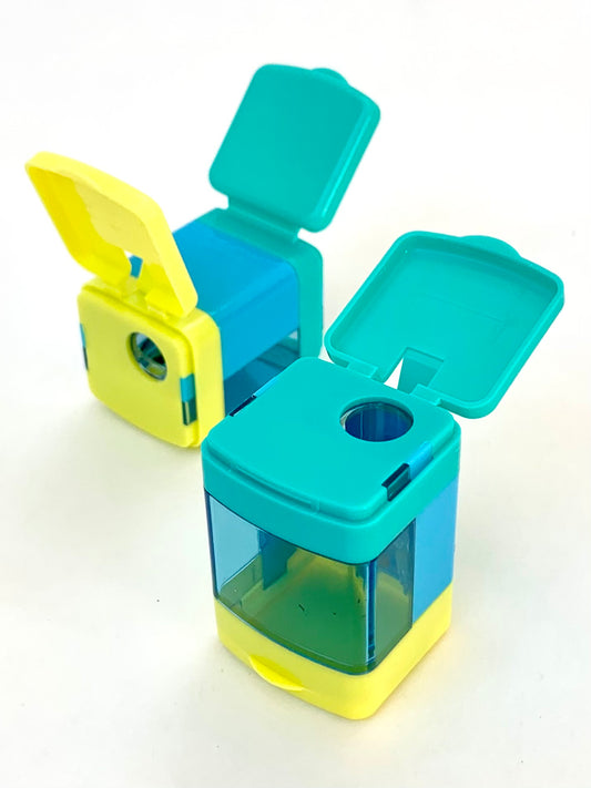 X 33335 IWAKO Cube Pencil Sharpener Green/Yellow-DISCONTINUED