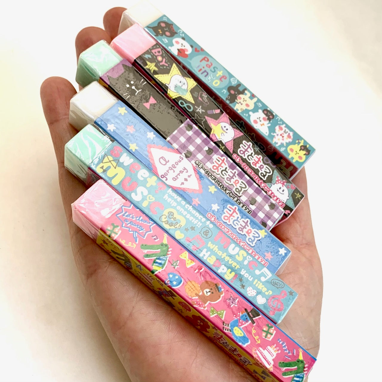 X 495476 Q-LIA STICK ERASER-DISCONTINUED