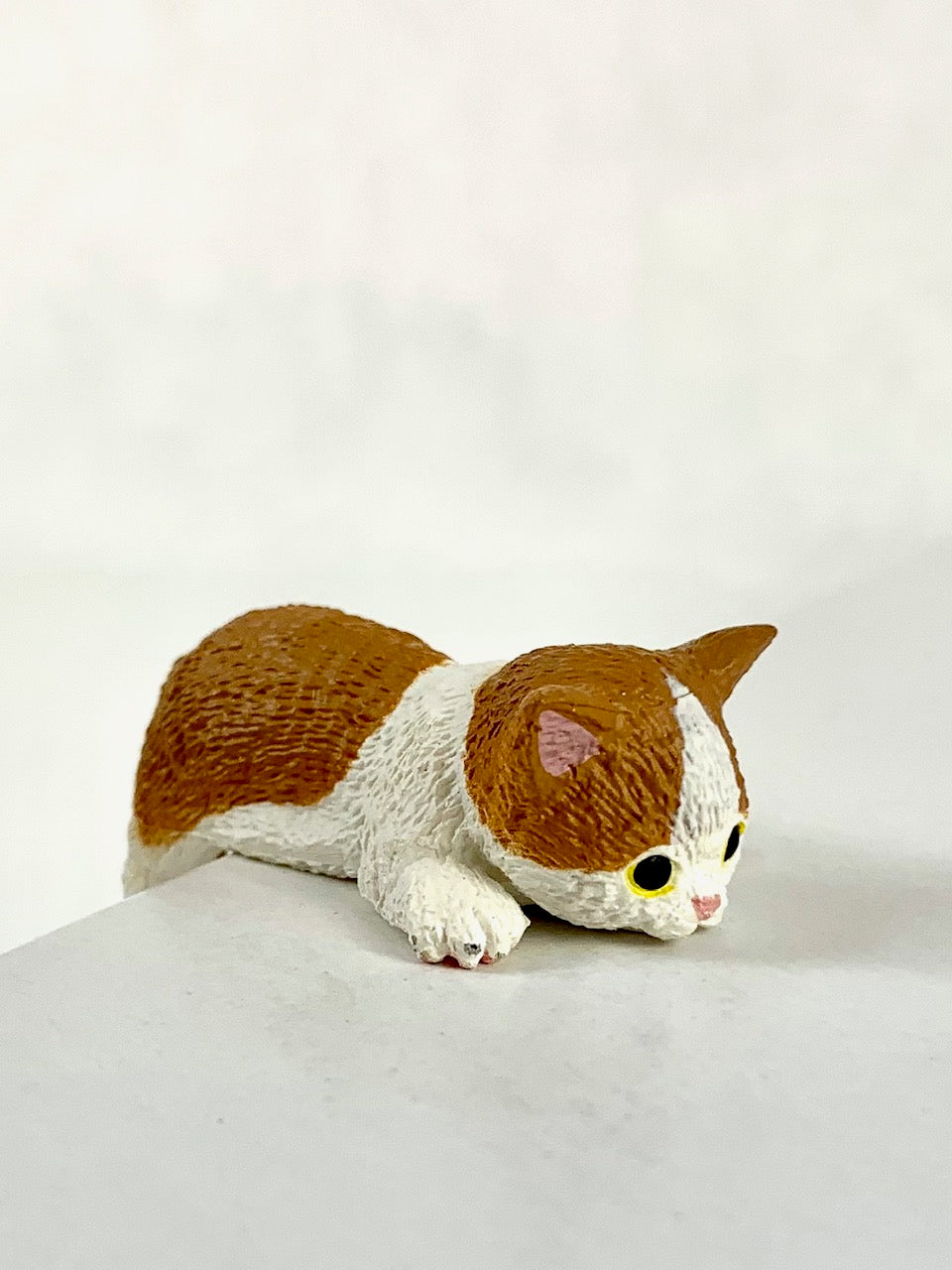 70738 PLAYFUL HANGING CAT BLIND BOX-10