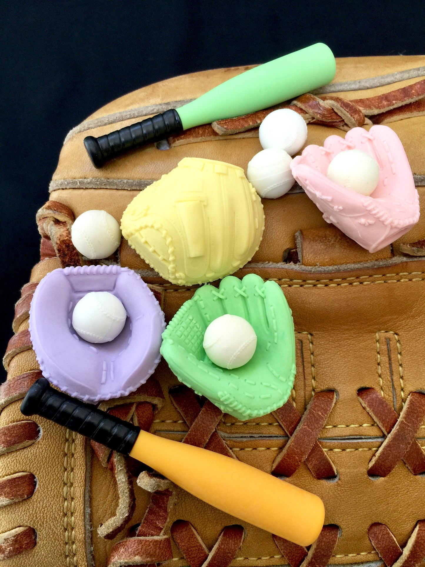 381941 IWAKO BASEBALL ERASERS-30