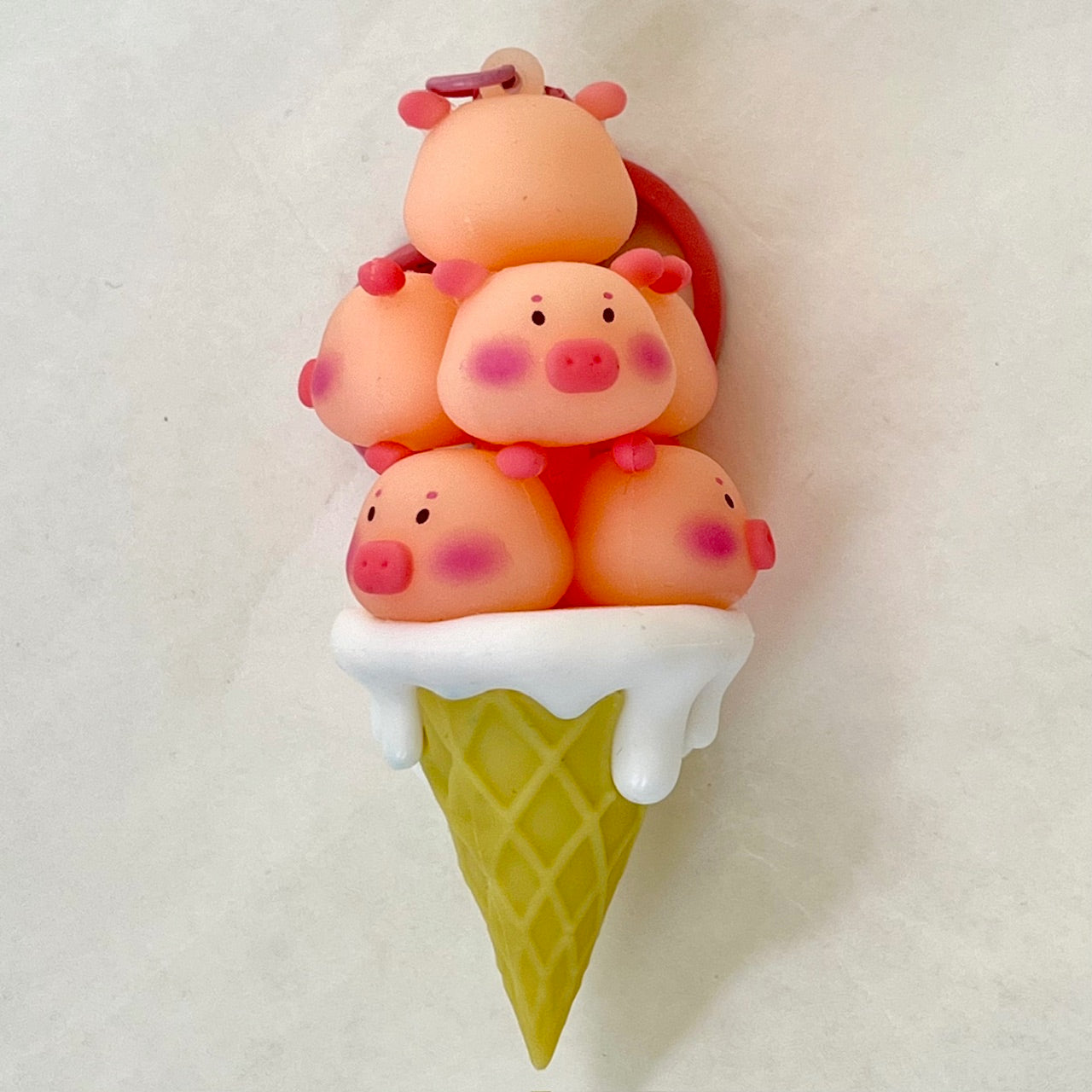 12173 PIG ICE CREAM CONE FAMILY KEY CHARM-12