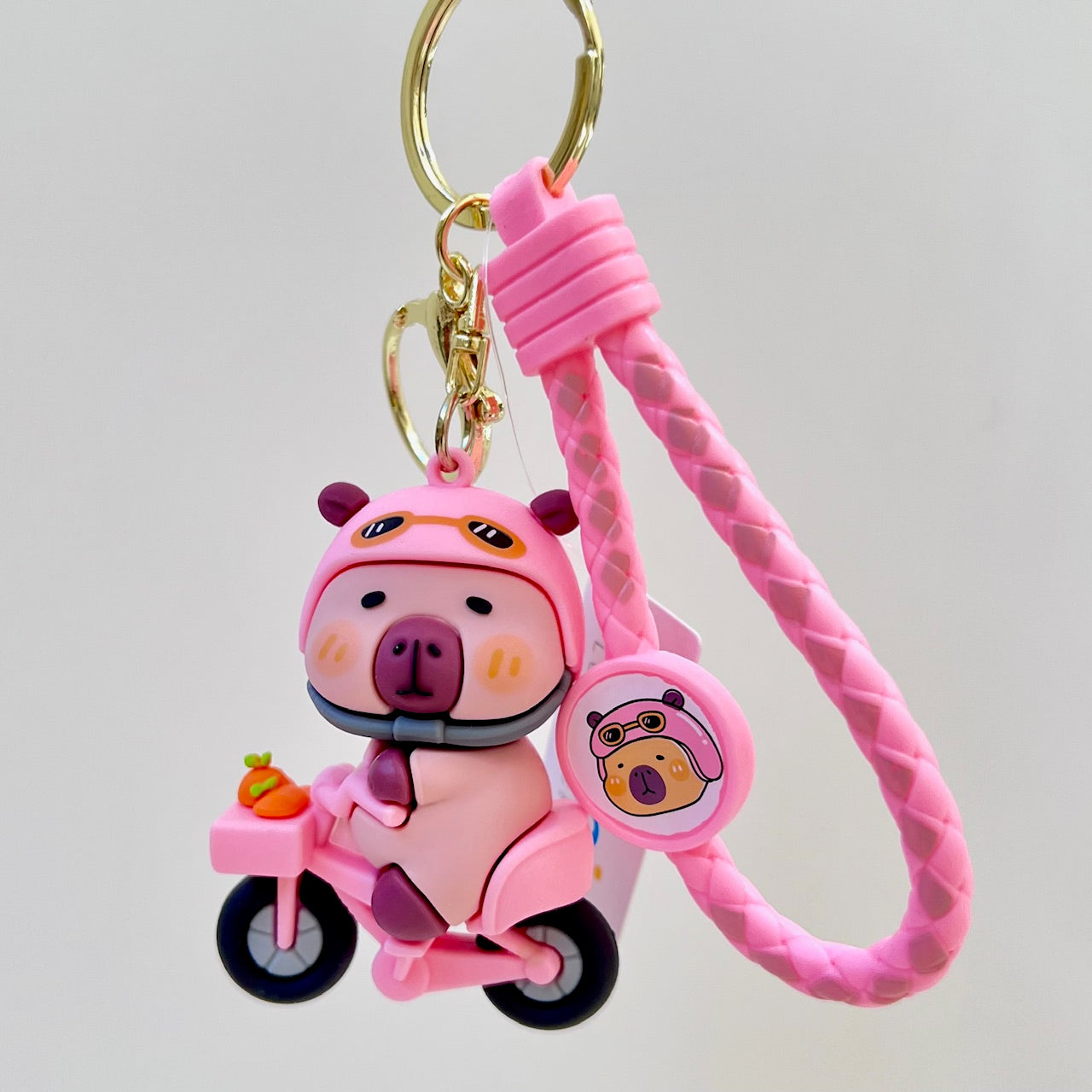 12183 CAPYBARA SCOOTER KEY CHARM-12