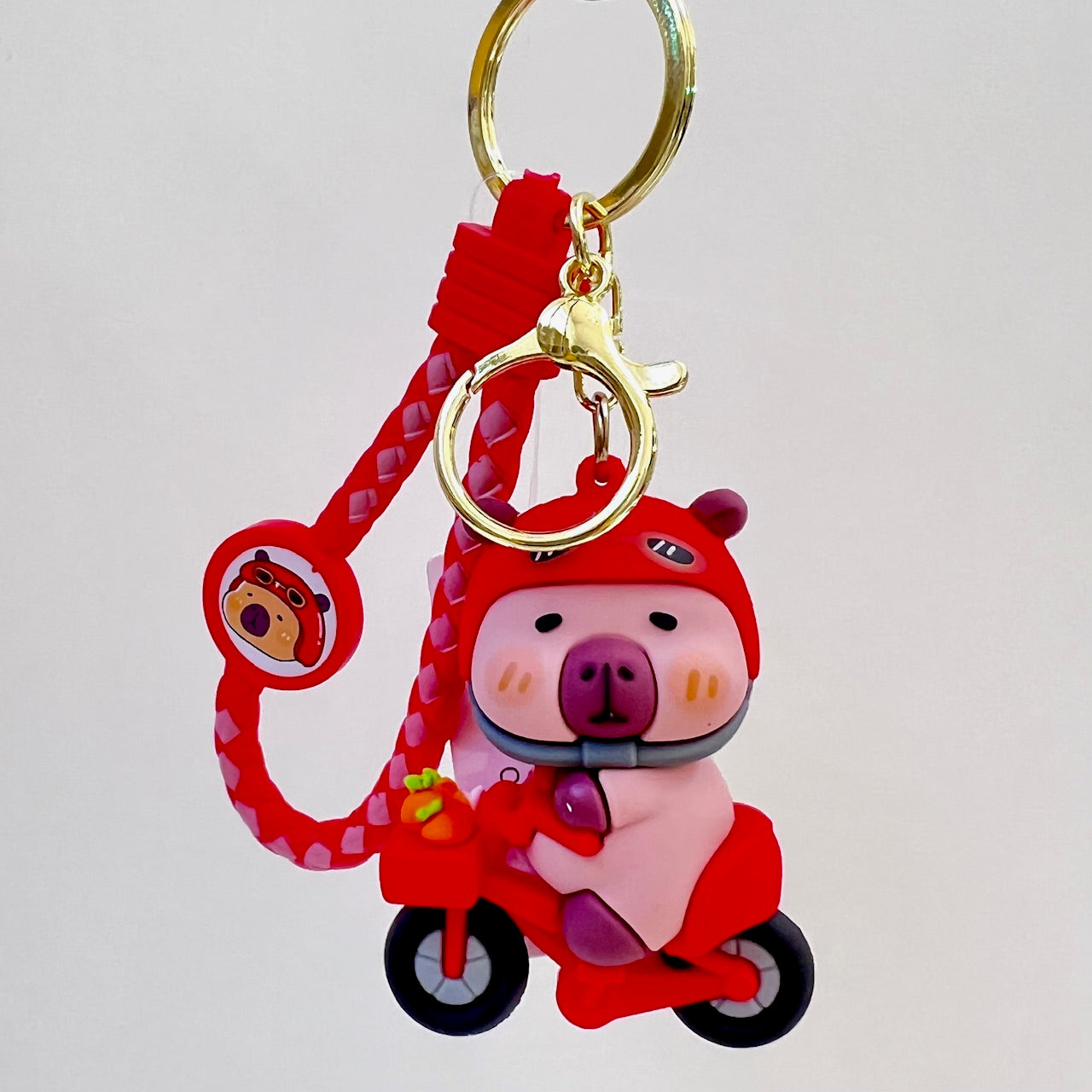 12183 CAPYBARA SCOOTER KEY CHARM-12