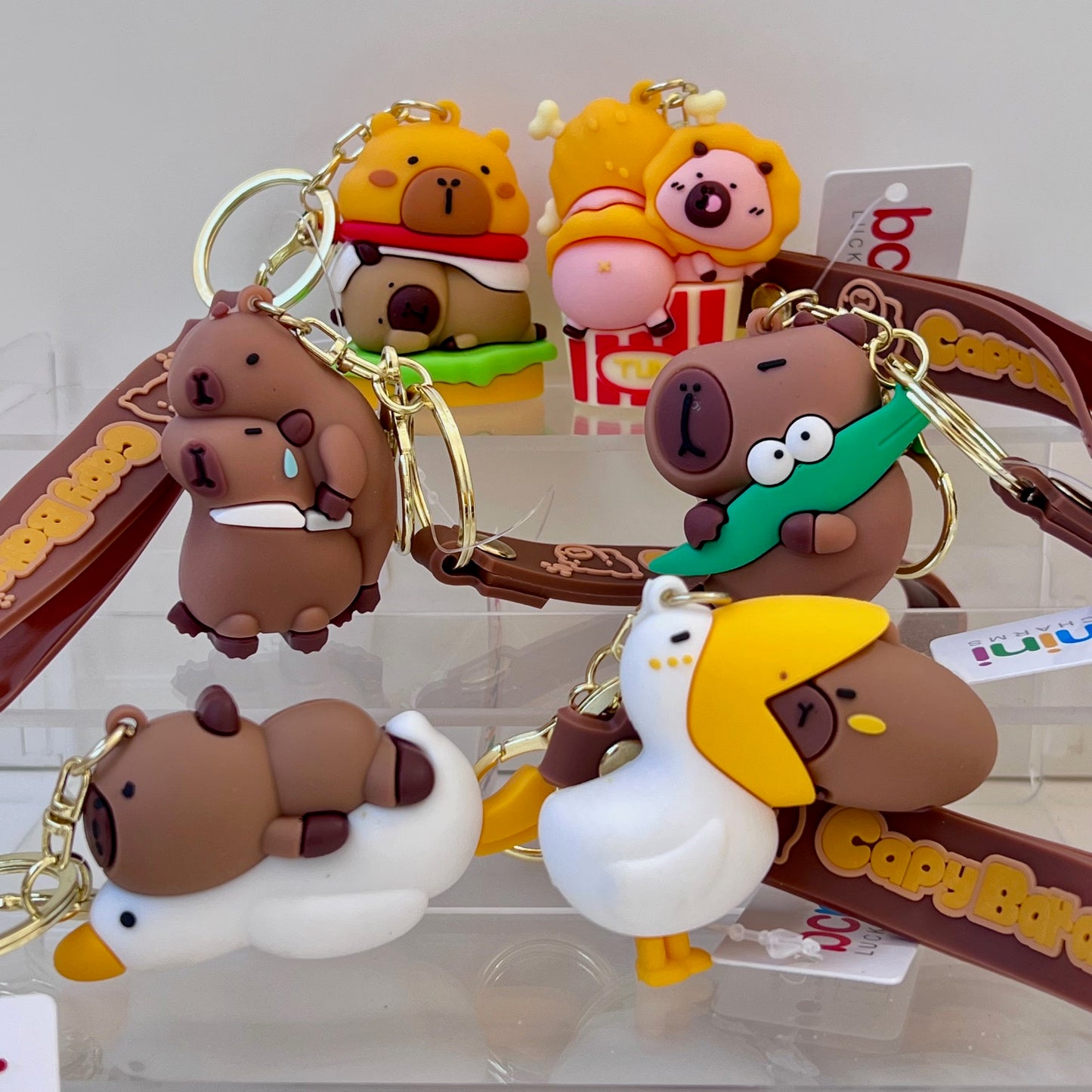 12188 Capybara Kawaii Key Charm-12