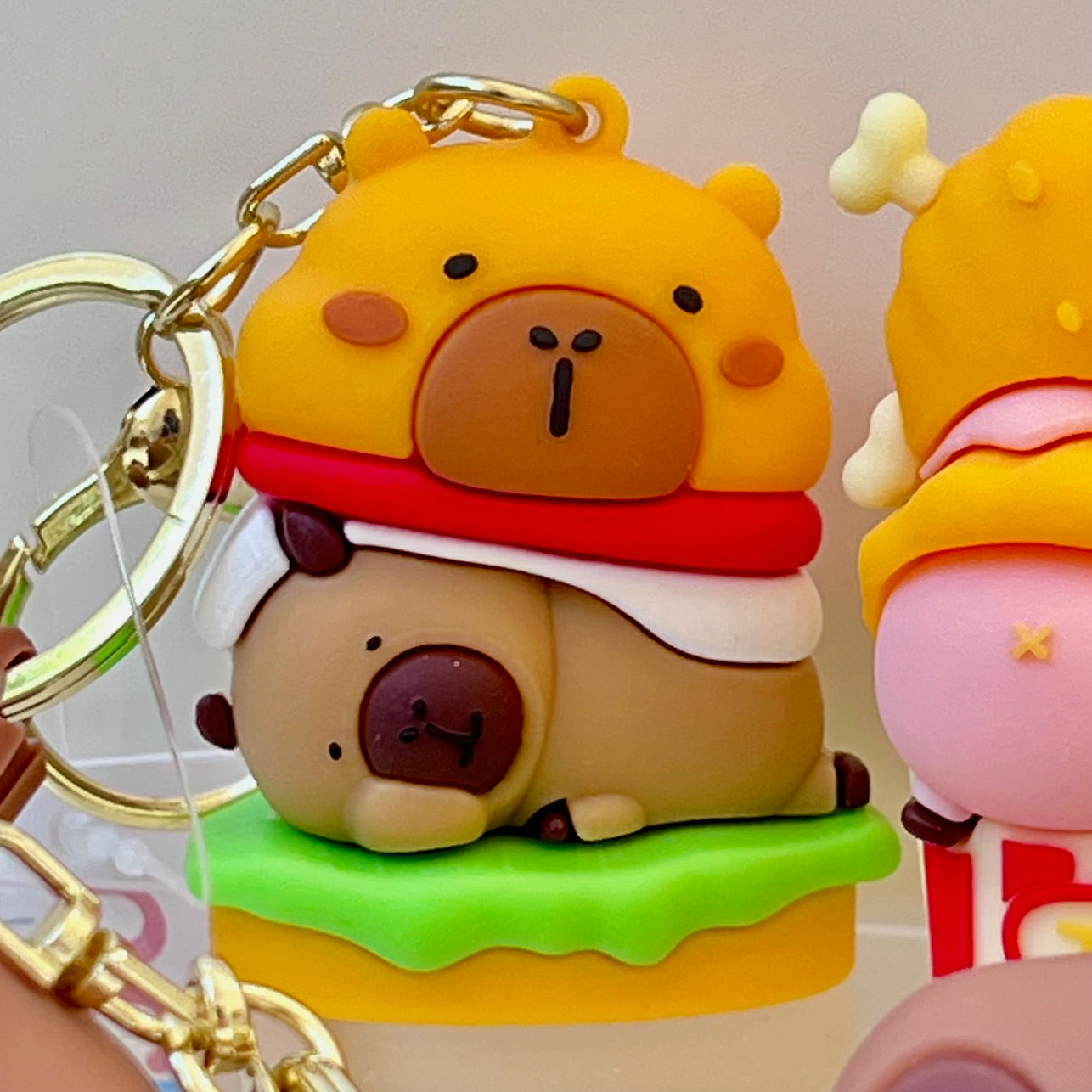 12188 Capybara Kawaii Key Charm-12