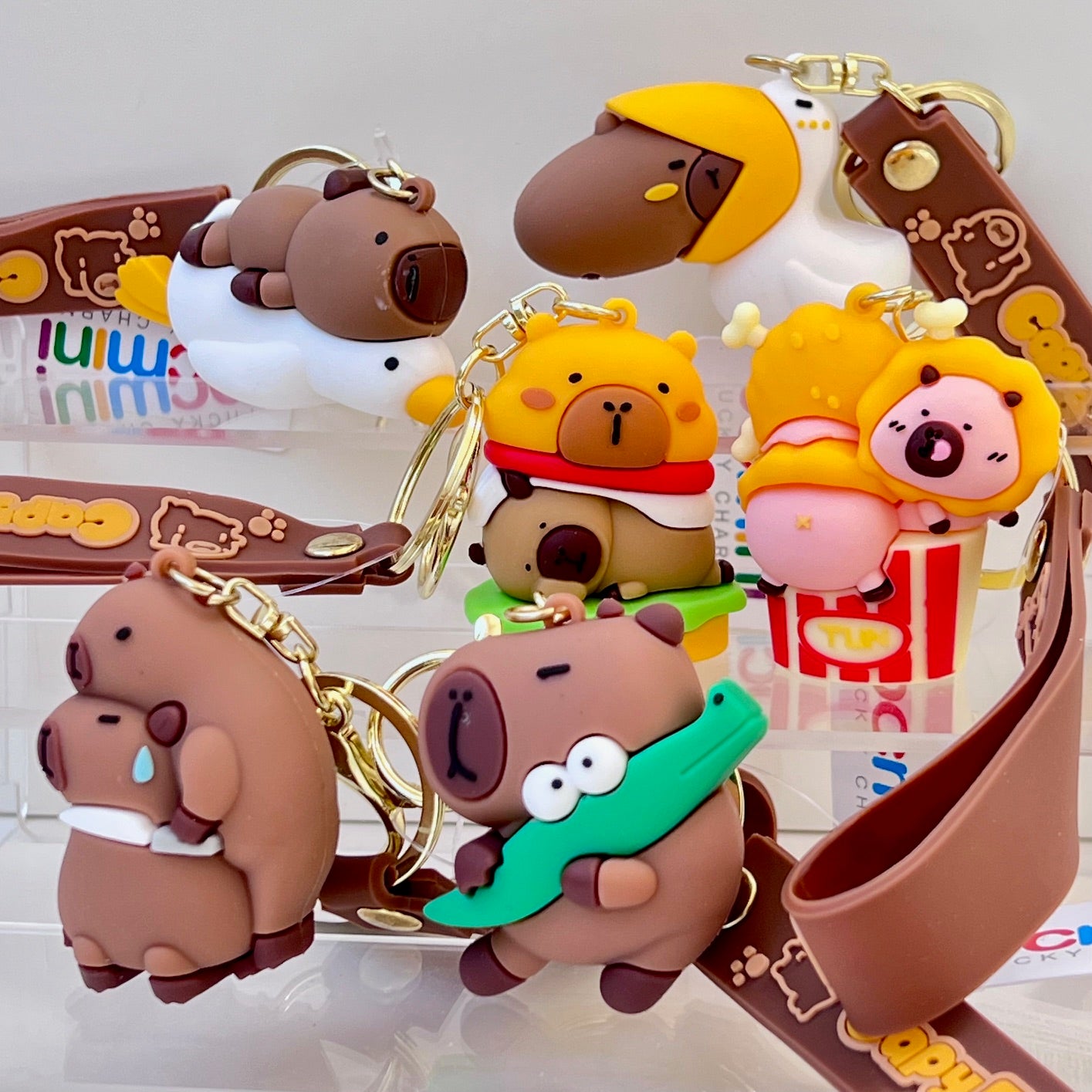 12188 Capybara Kawaii Key Charm-12