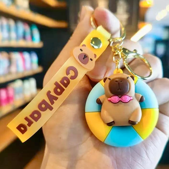 12189 Capybara Ride Key Charm-12 – BCmini