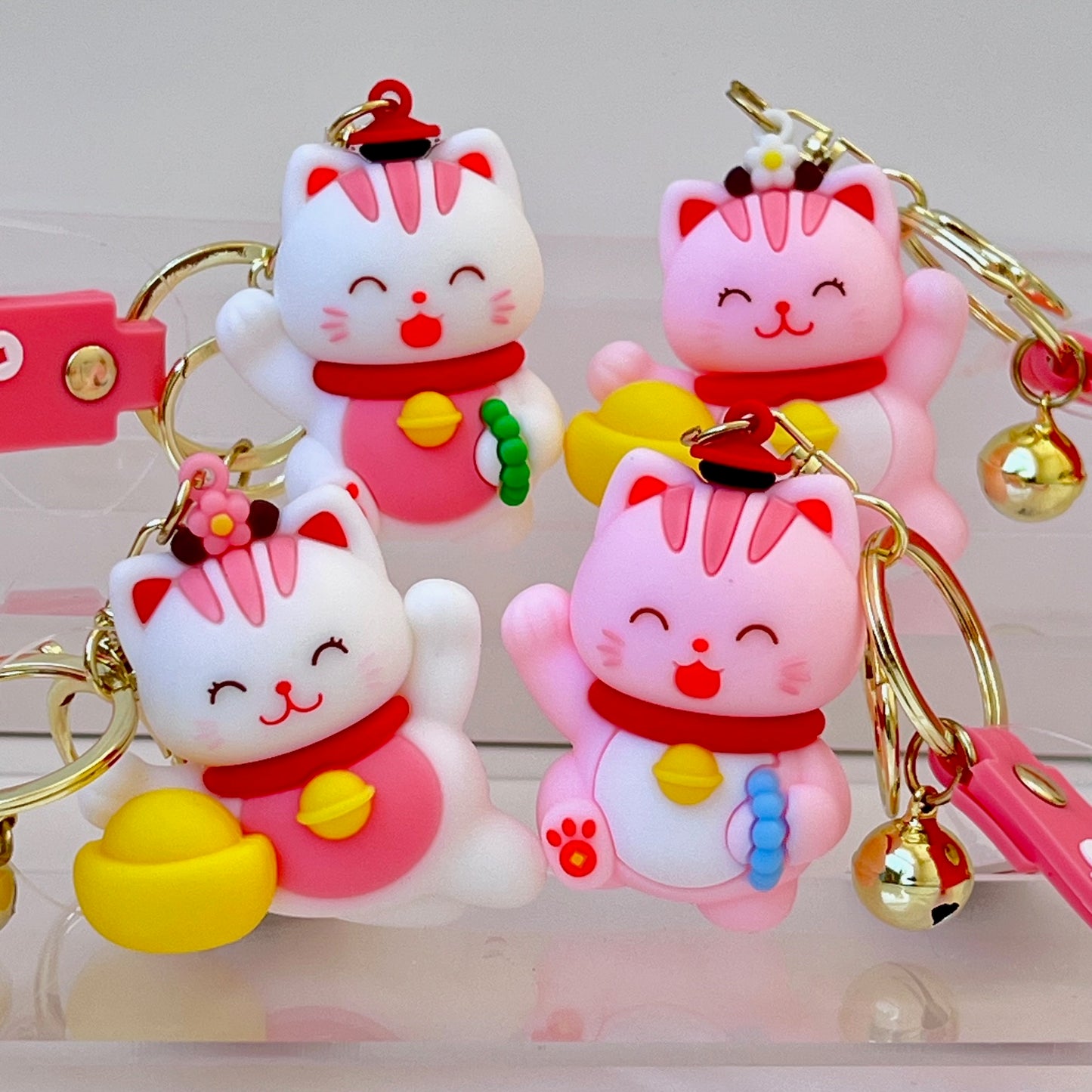 12192 Maneki Cat Key Charm-12