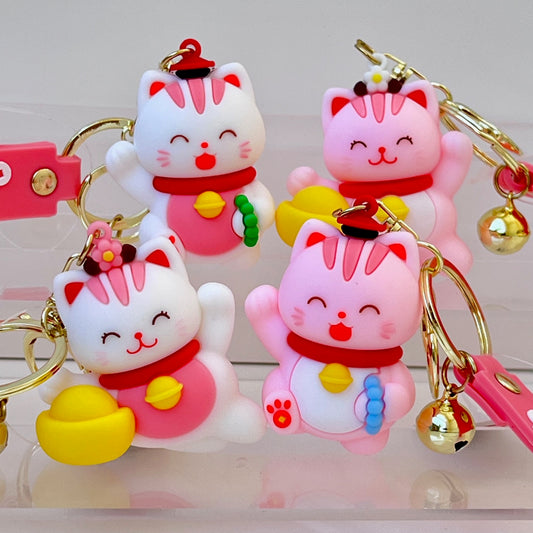 12192 Maneki Cat Key Charm-12