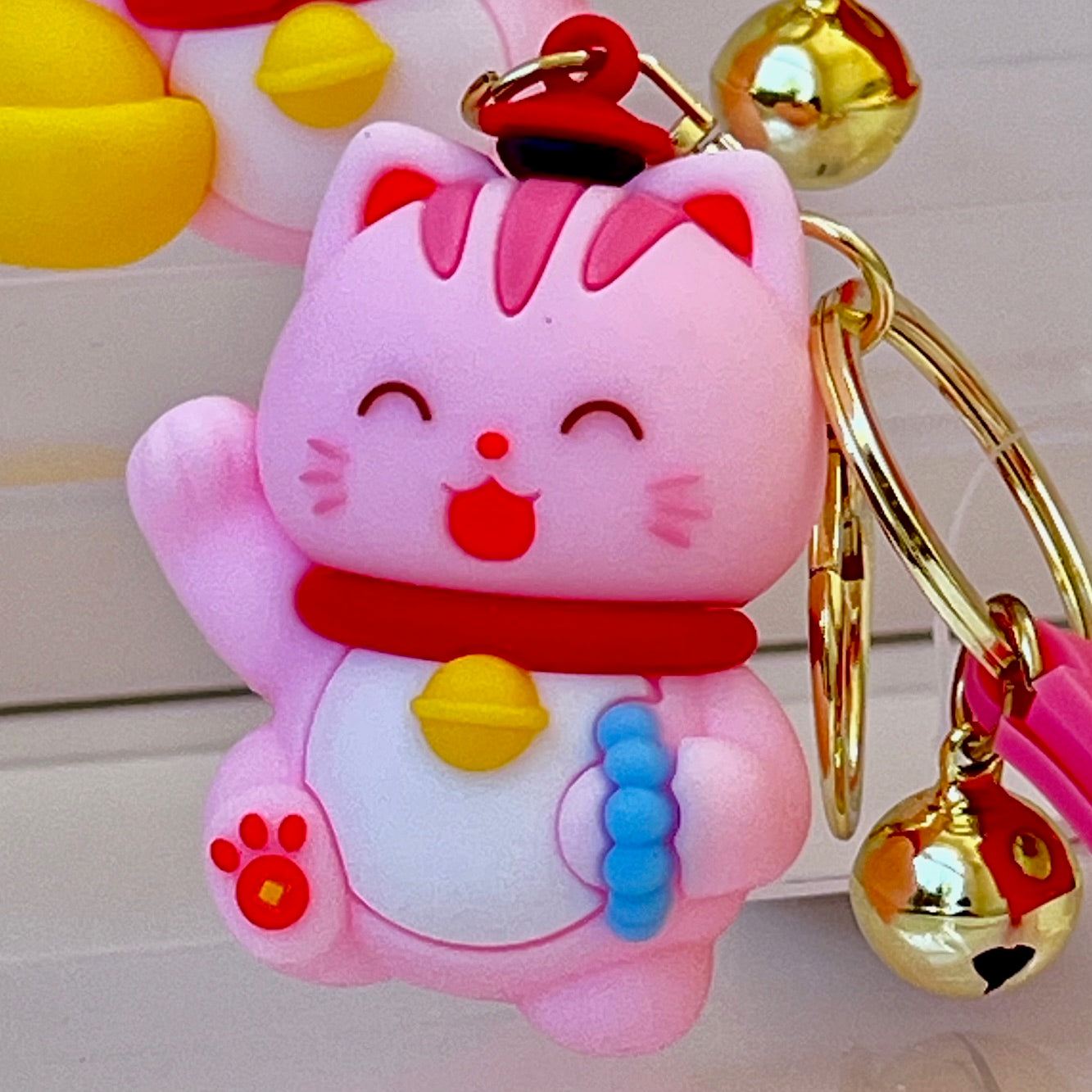 12192 Maneki Cat Key Charm-12