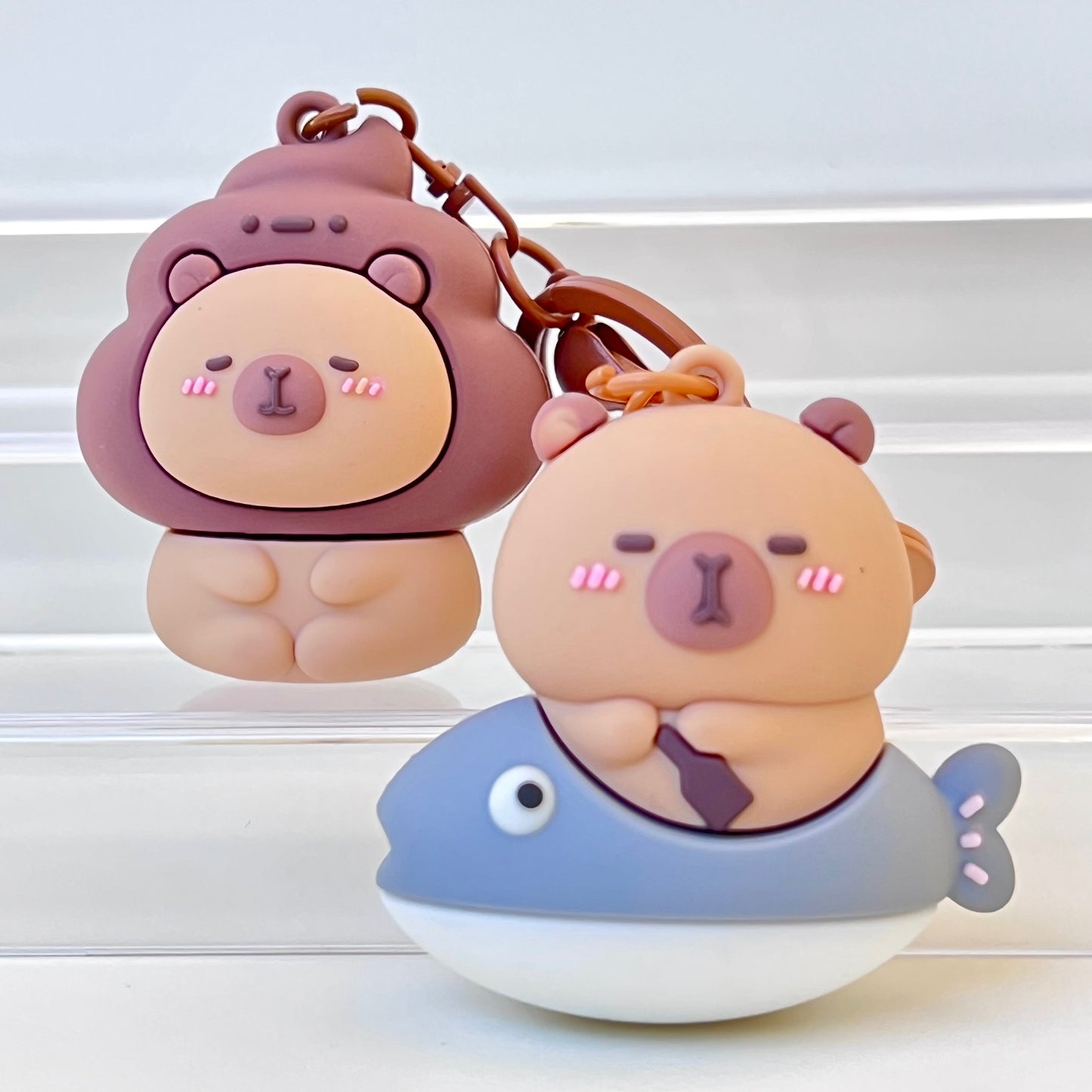 12200 Capybara Key Charm-12