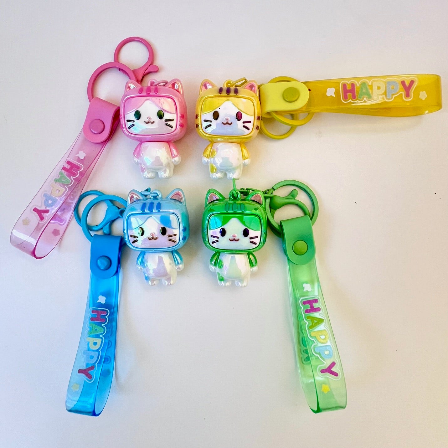 12205 TV Cat Key Charm-12