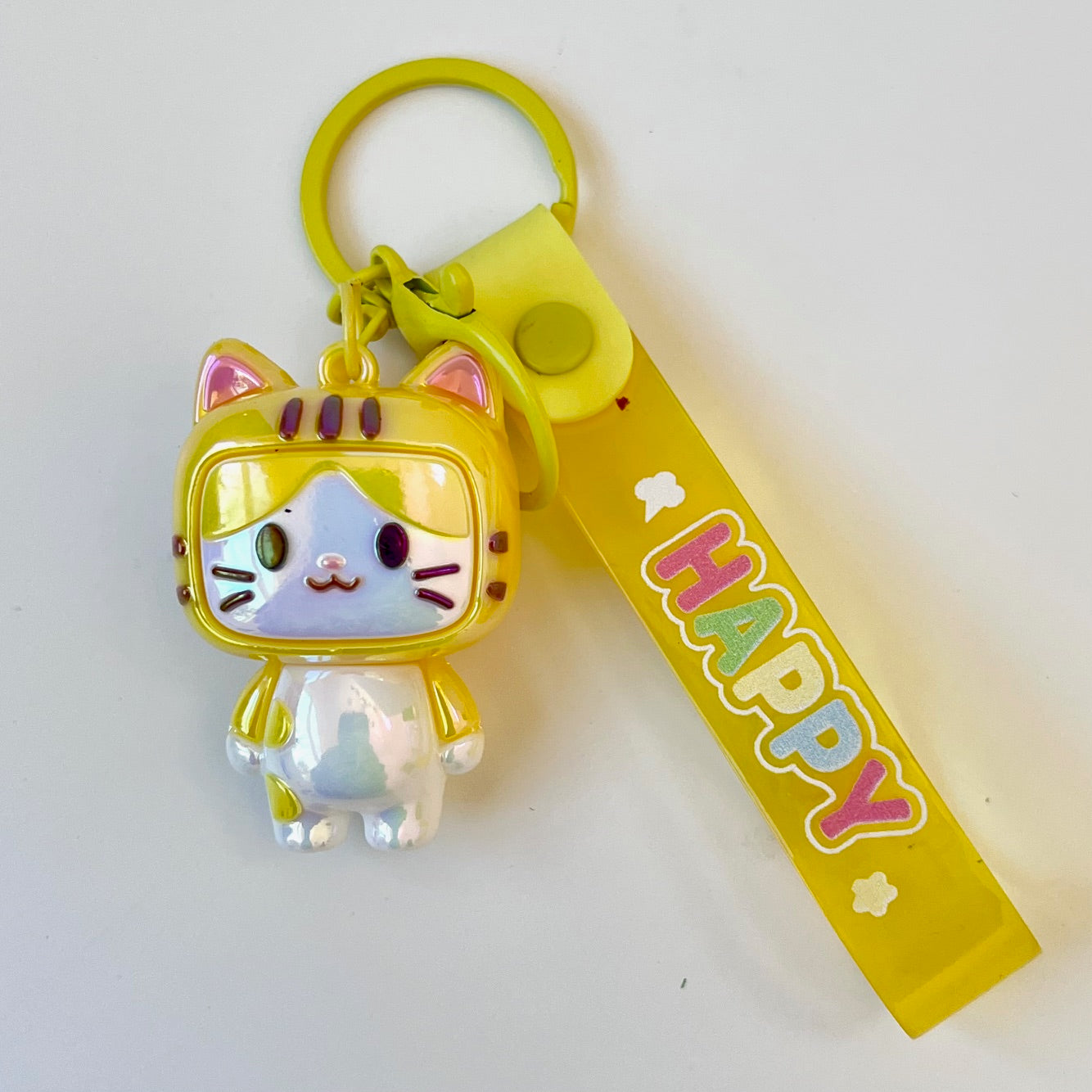 12205 TV Cat Key Charm-12