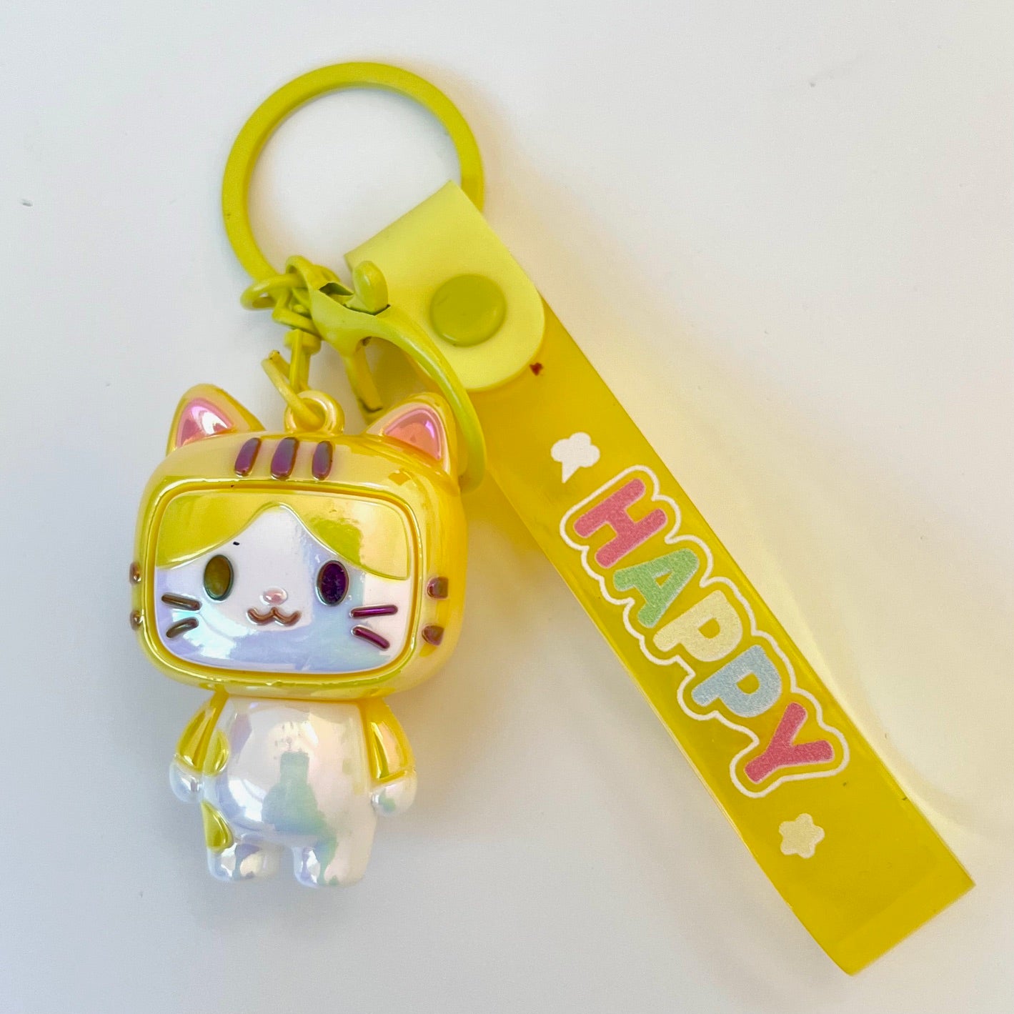 12205 TV Cat Key Charm-12
