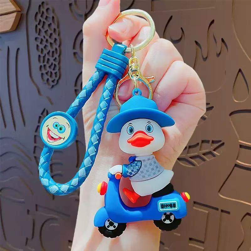 12214 Scooter Ducks Key Charm-12