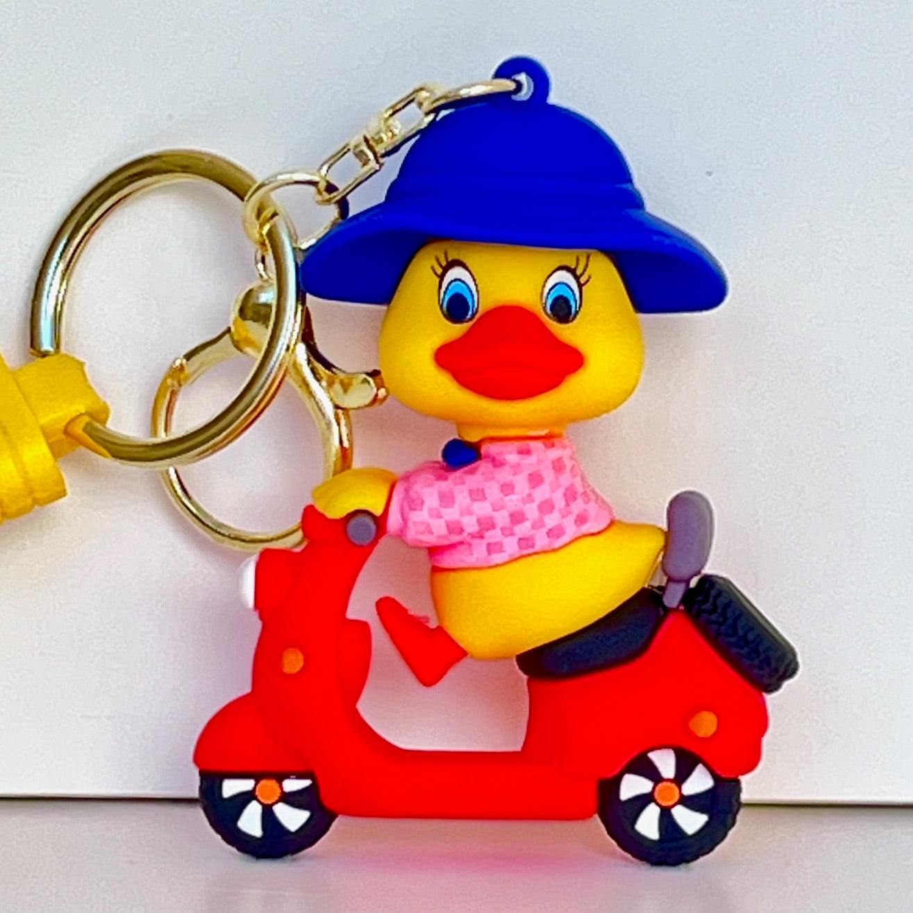 12214 Scooter Ducks Key Charm-12