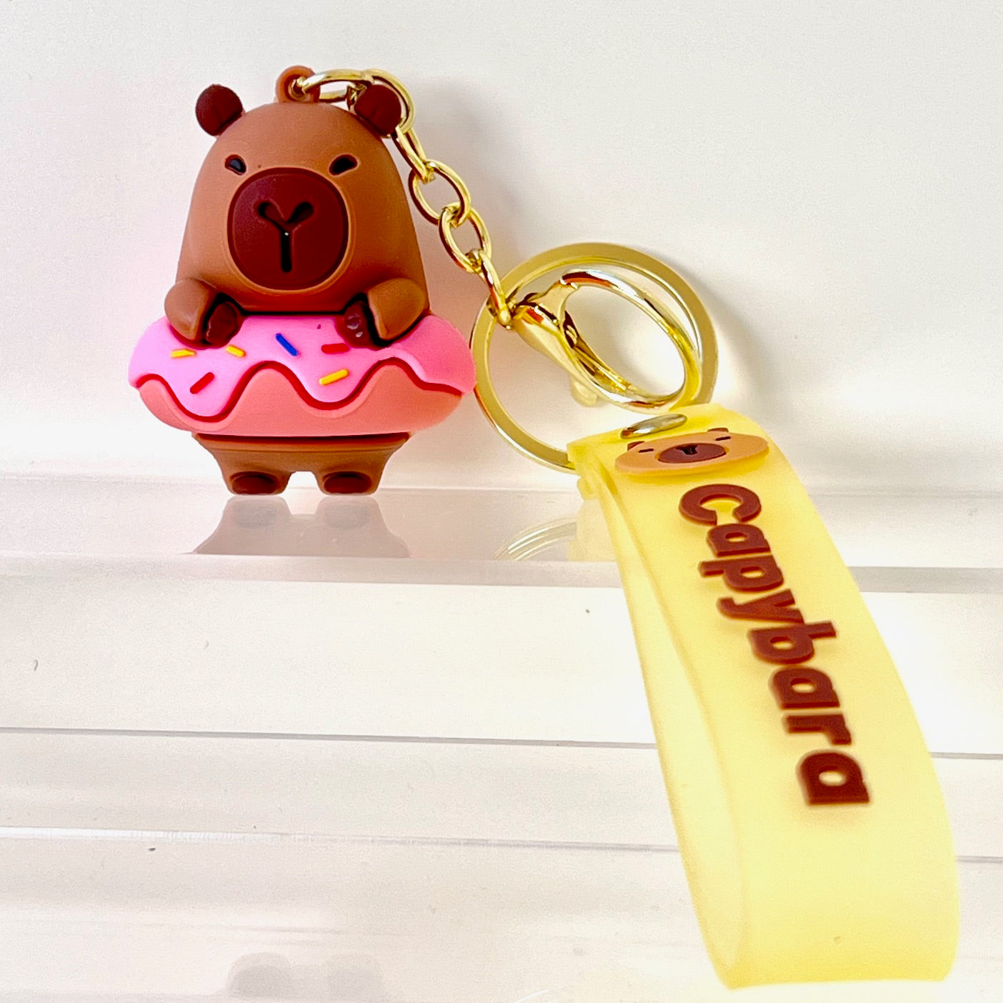 12221 Capybara Fast Food Key Charm-12