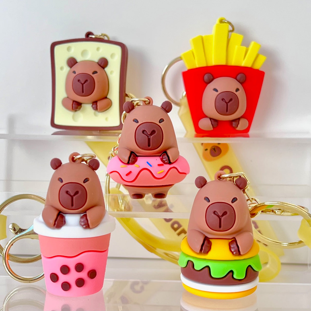 12221 Capybara Fast Food Key Charm-12