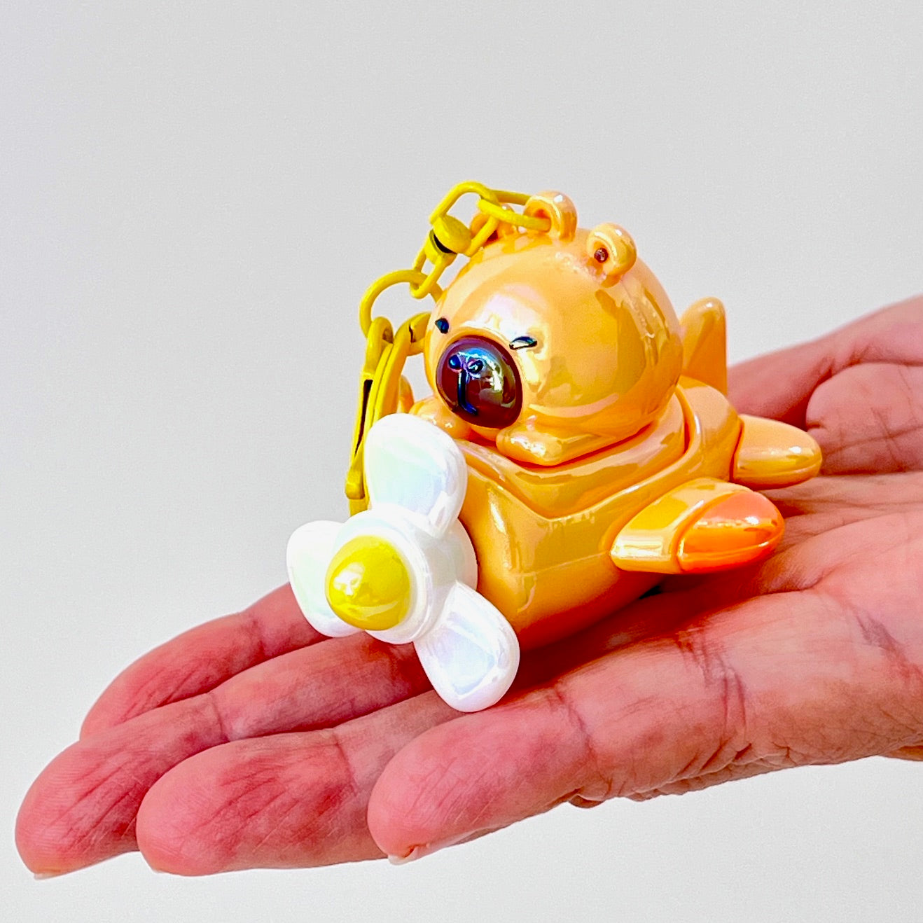 12222 Capybara Ace Airplane Key Charm-12