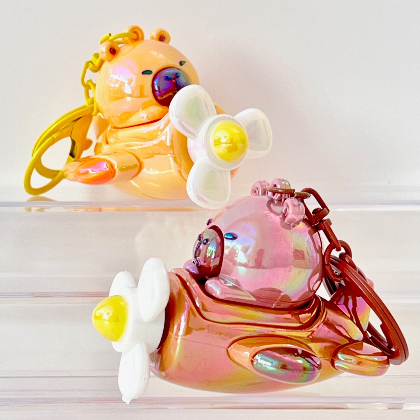 12222 Capybara Ace Airplane Key Charm-12