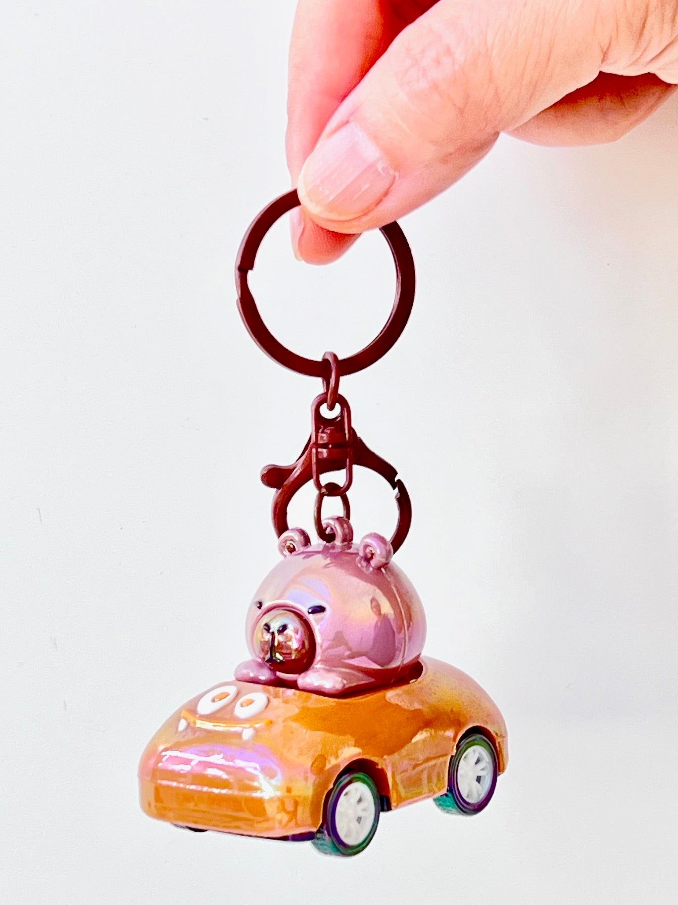 12223 Capybara Race Car Key Charm-12