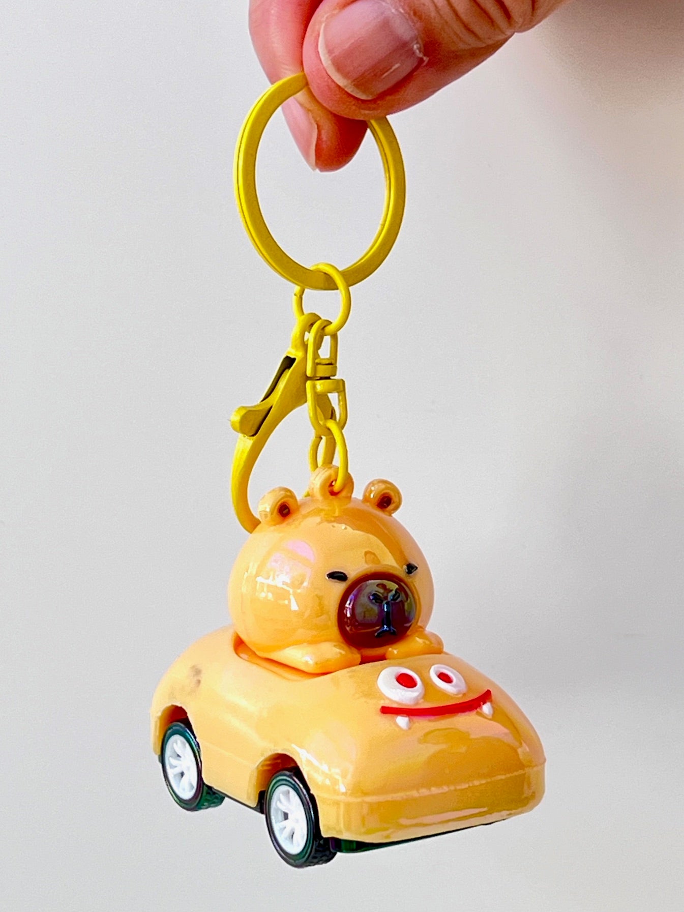 12223 Capybara Race Car Key Charm-12