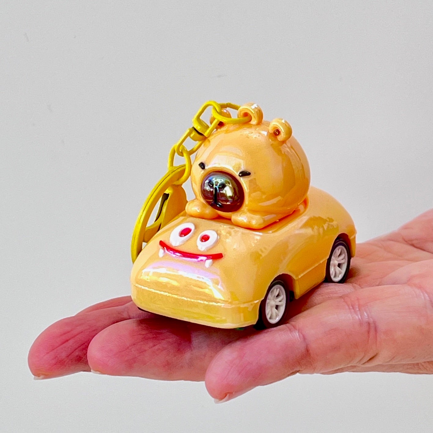 12223 Capybara Race Car Key Charm-12