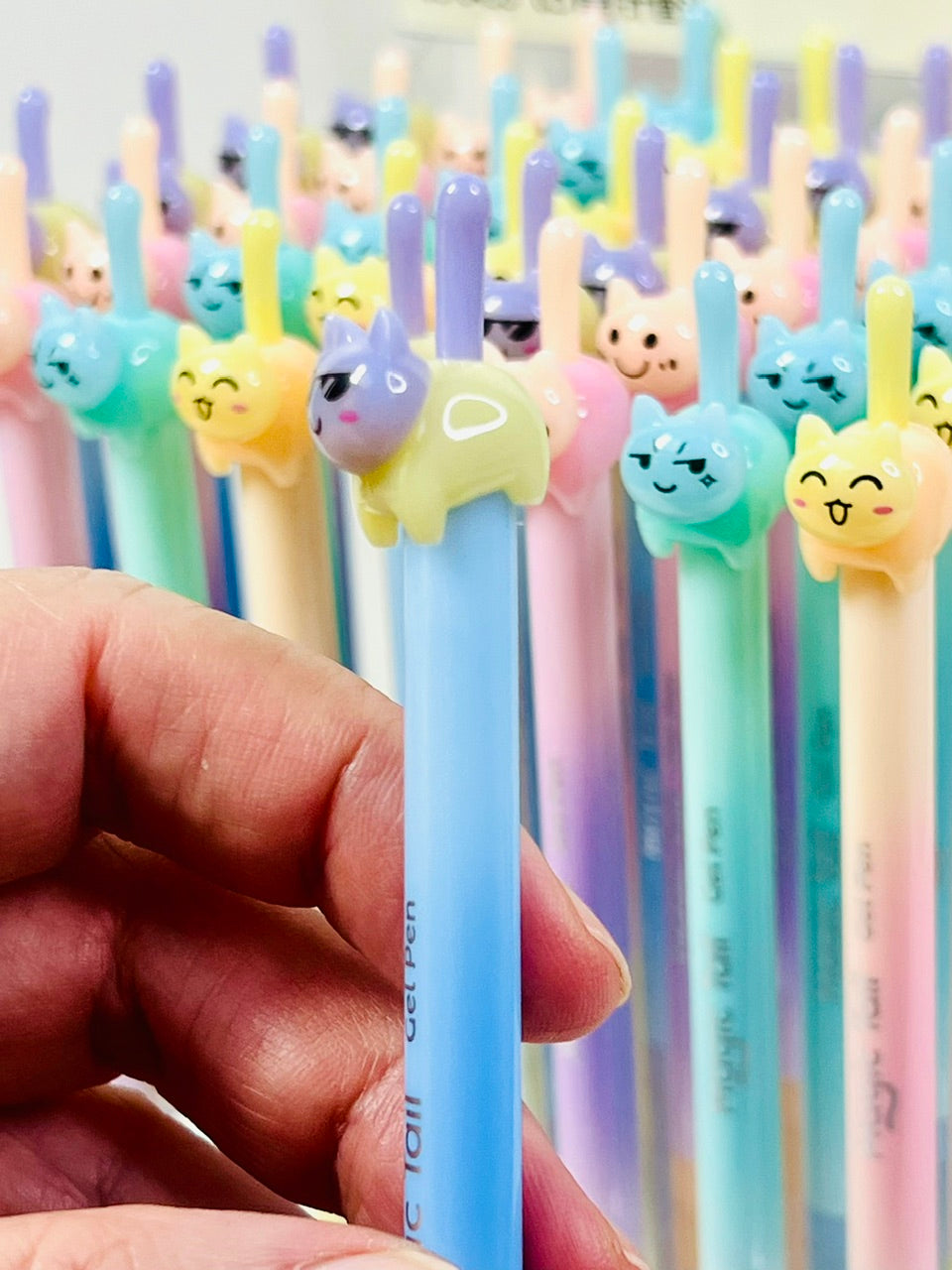 22189 Cat Tail Rainbow Gel Pen-48
