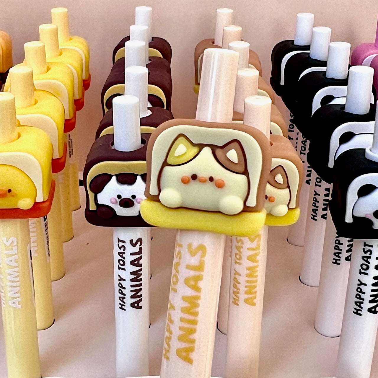 22605 HAPPY TOAST ANIIMALS RETRACTABLE GEL PEN-36