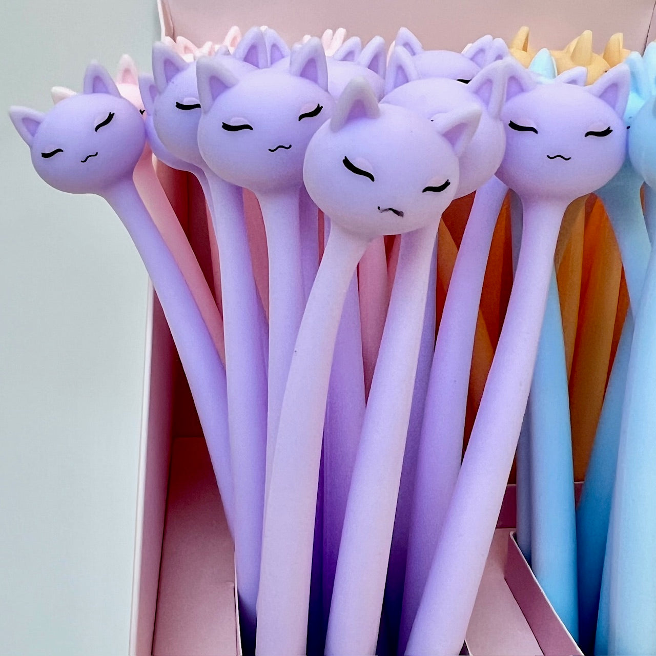 22712 Pastel Cats Wiggle Gel Pen-48