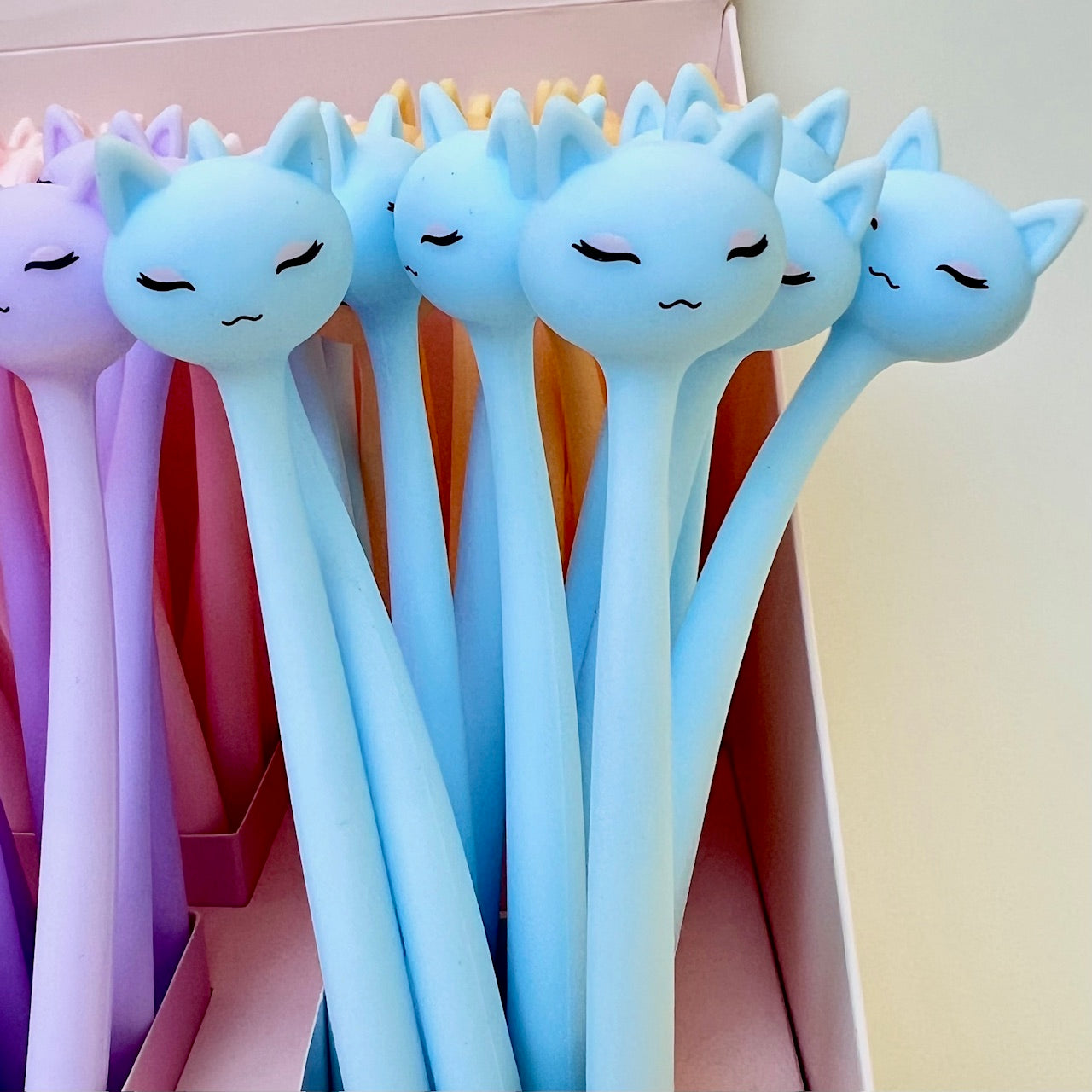 22712 Pastel Cats Wiggle Gel Pen-48