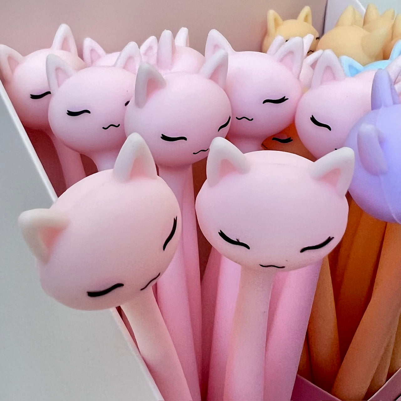 22712 Pastel Cats Wiggle Gel Pen-48