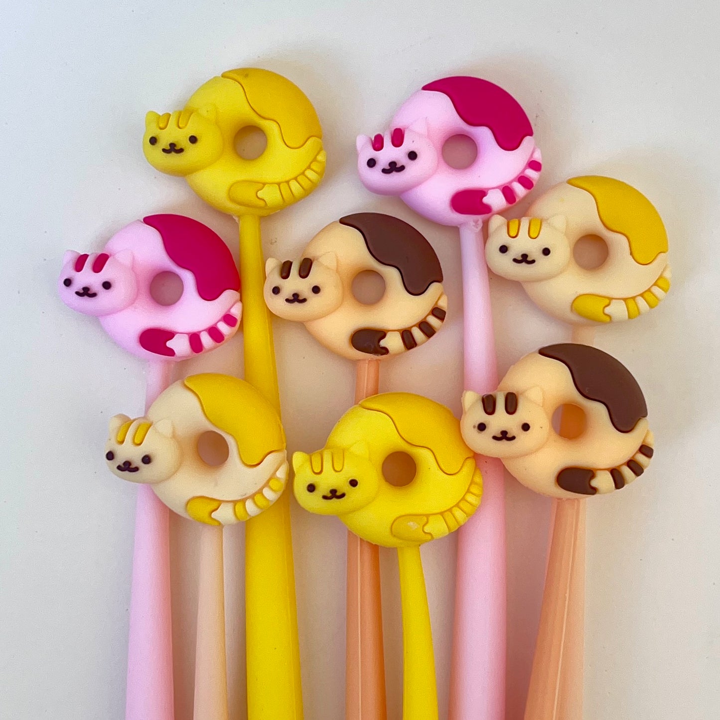 22713 Cat Donuts Wiggle Gel Pen-48